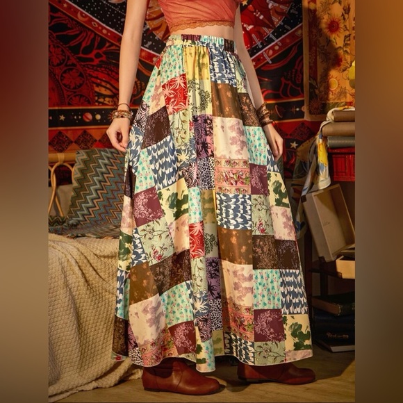 Colorful exotic long dress - Picture 4 of 5
